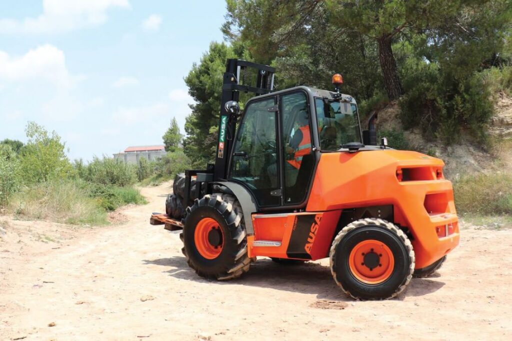 AUSA machines, AUSA equipment, rentals equipment near me, equipment for rent near me, excavator rentals, rental heavy machinery, rentals heavy equipment